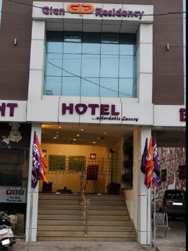 Hotel Gian Residency