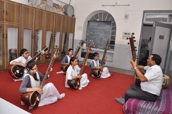 Tagore Baal Niketan Senior Secondary School
