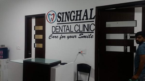 Singhal Dental Clinic & Implant Centre