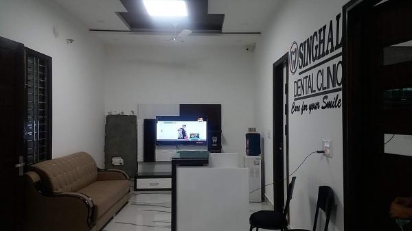 Singhal Dental Clinic & Implant Centre