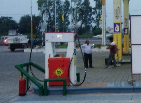 Kalaa Auto CNG Filling Station