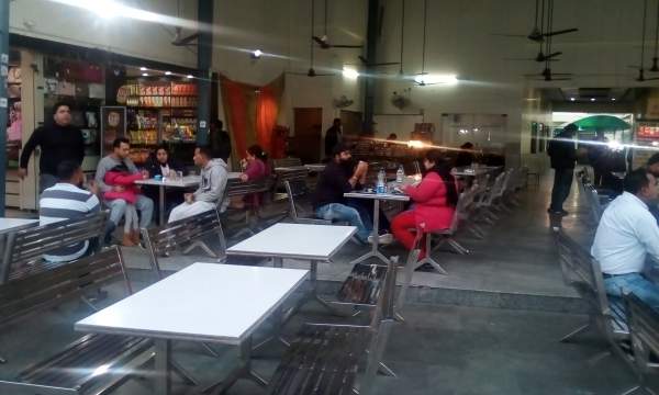 Mayur Dhaba Complex